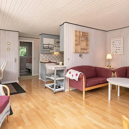 Semesterbostad 5 Person In Tranekaer-by Traum *